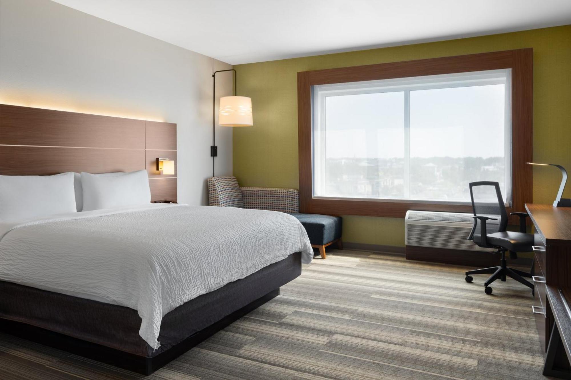 Holiday Inn Express & Suites - Madison West - Middleton By Ihg Exterior foto